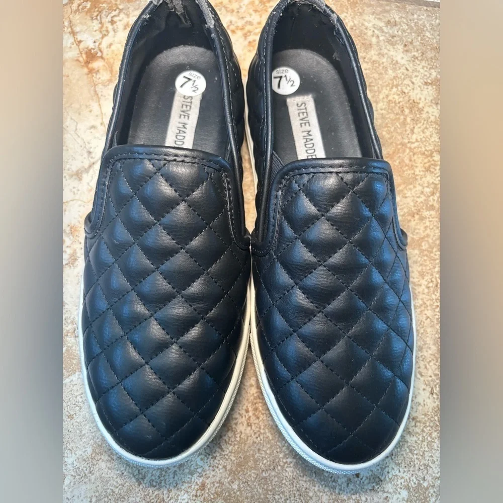 Steve Madden Black Quilted Slip-On Loafers